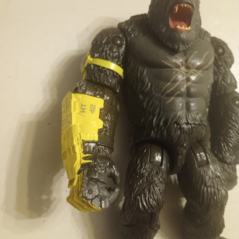 King Kong With Beast Glove Godzilla Vs. Kong Action Figure - Picture 3 of 6
